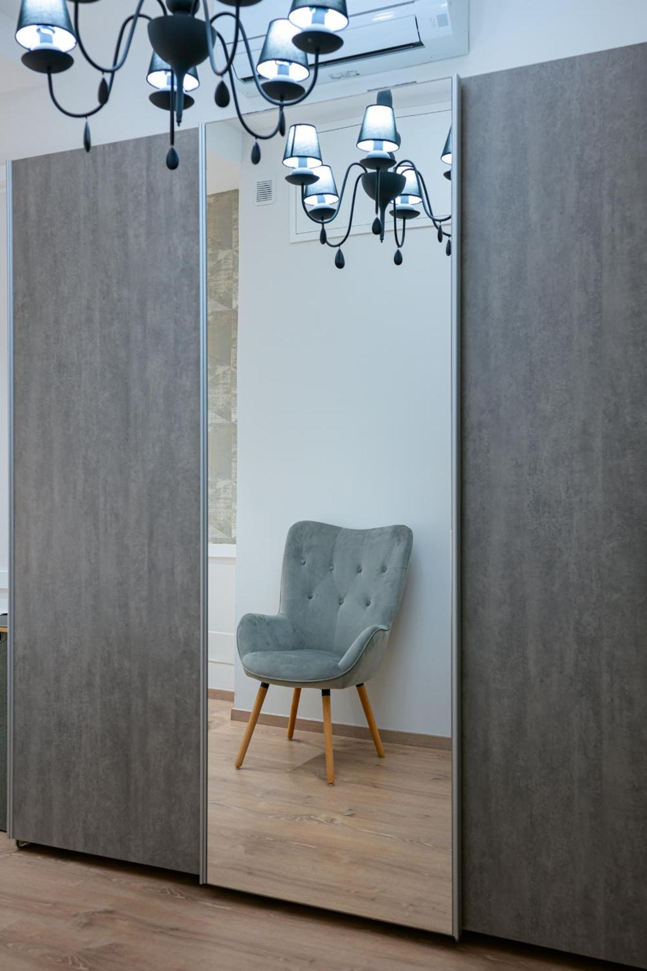 Loft Sea&sky Airport Apartment *